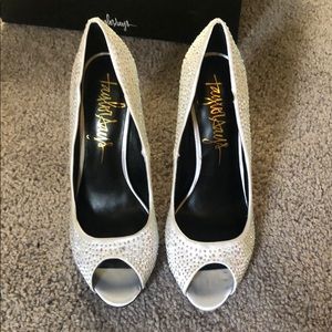 Taylor Says Wedding Shoes